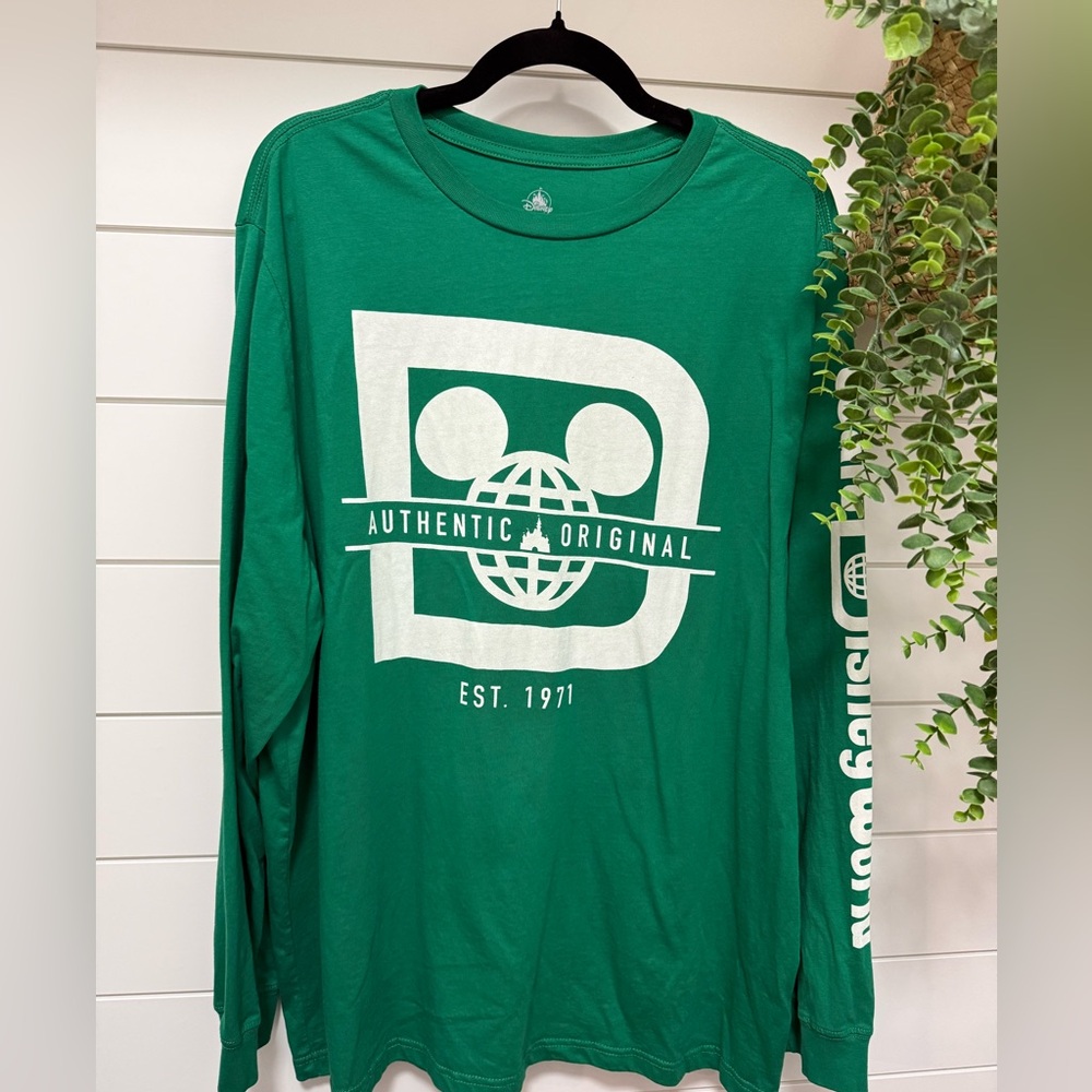 Unisex NWOT Disney Long Sleeve Tee
